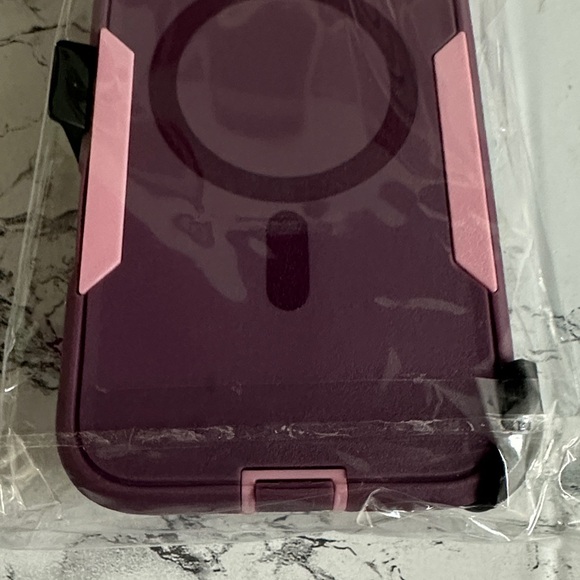 I Phone 16 Promax Cases Magnetic Double Protection Though Durable - Picture 10 of 13